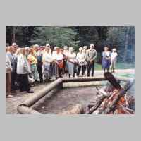 080-2093 6. Treffen vom 6.-8. September 1991 in Loehne - Am Lagerfeuer auf dem Grillplatz. Erinnerungen werden wach aus der Jugendzeit.JPG